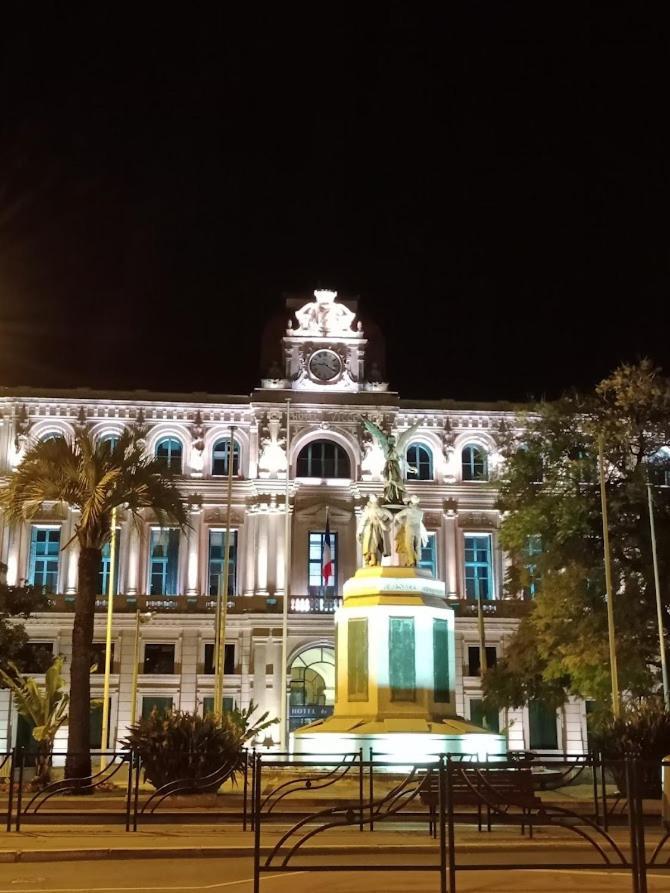 Cadre De Reve Mais Vous Faites Le Menage- Very Good Prices But You Have To Clea-N Th-E Flat Cannes Exterior foto