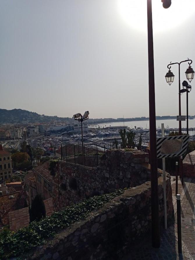Cadre De Reve Mais Vous Faites Le Menage- Very Good Prices But You Have To Clea-N Th-E Flat Cannes Exterior foto